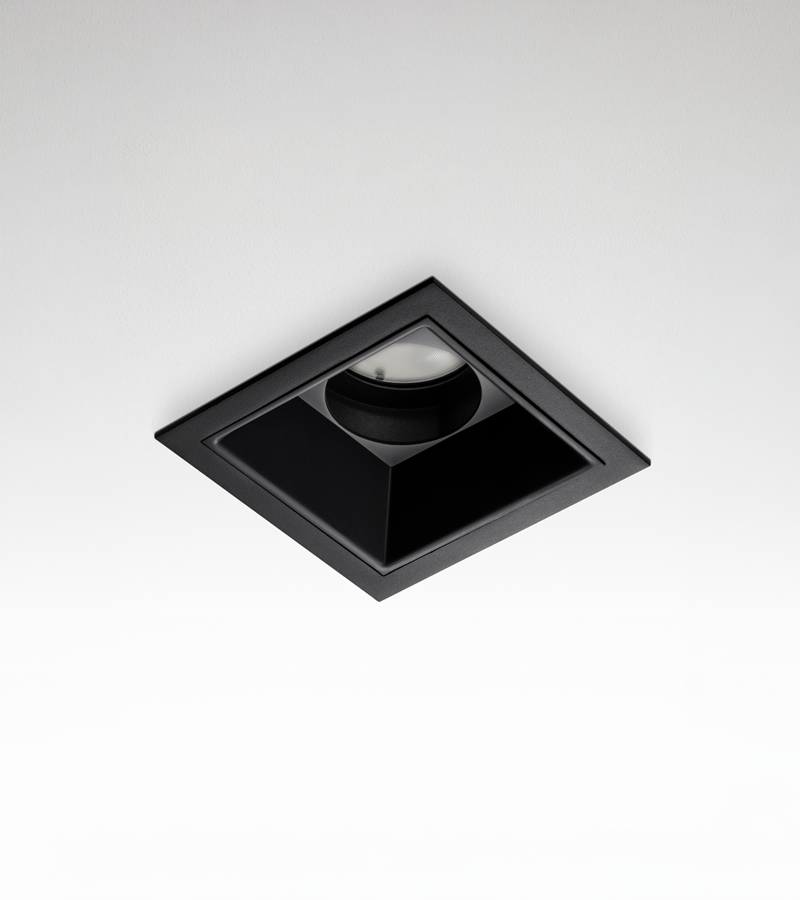 Múltiplo 42W aro recesado orientable cuadrado con reflector  Negro