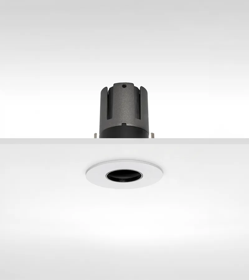 Múltiplo 42W aro recesado orientable cuadrado con reflector  Blanco