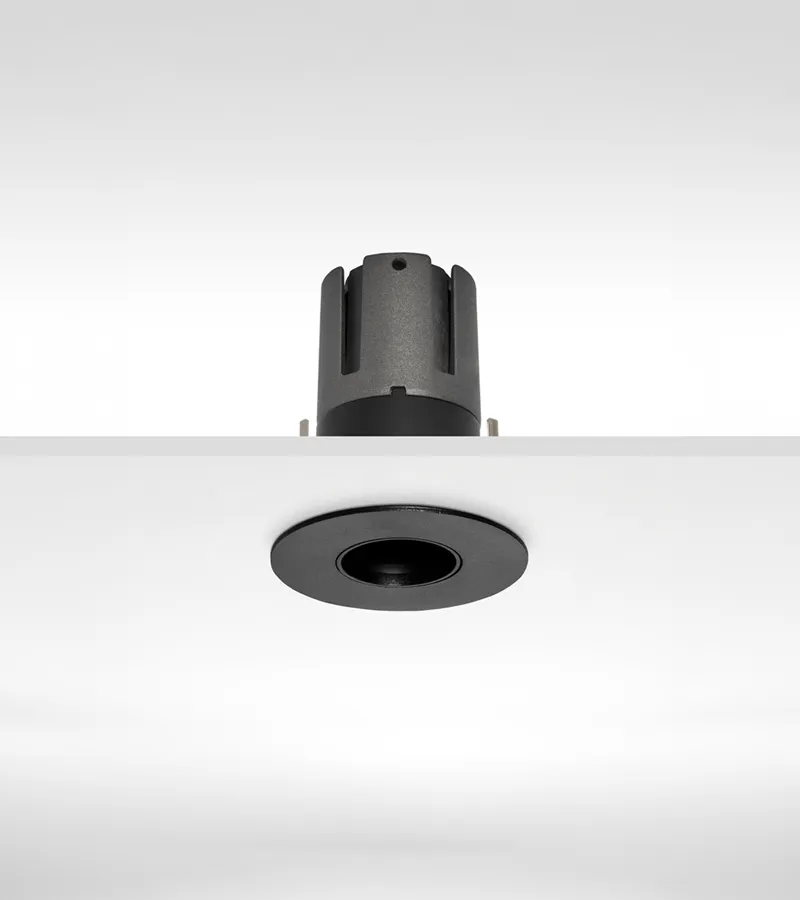 Múltiplo 42W aro recesado orientable cuadrado con reflector  Negro