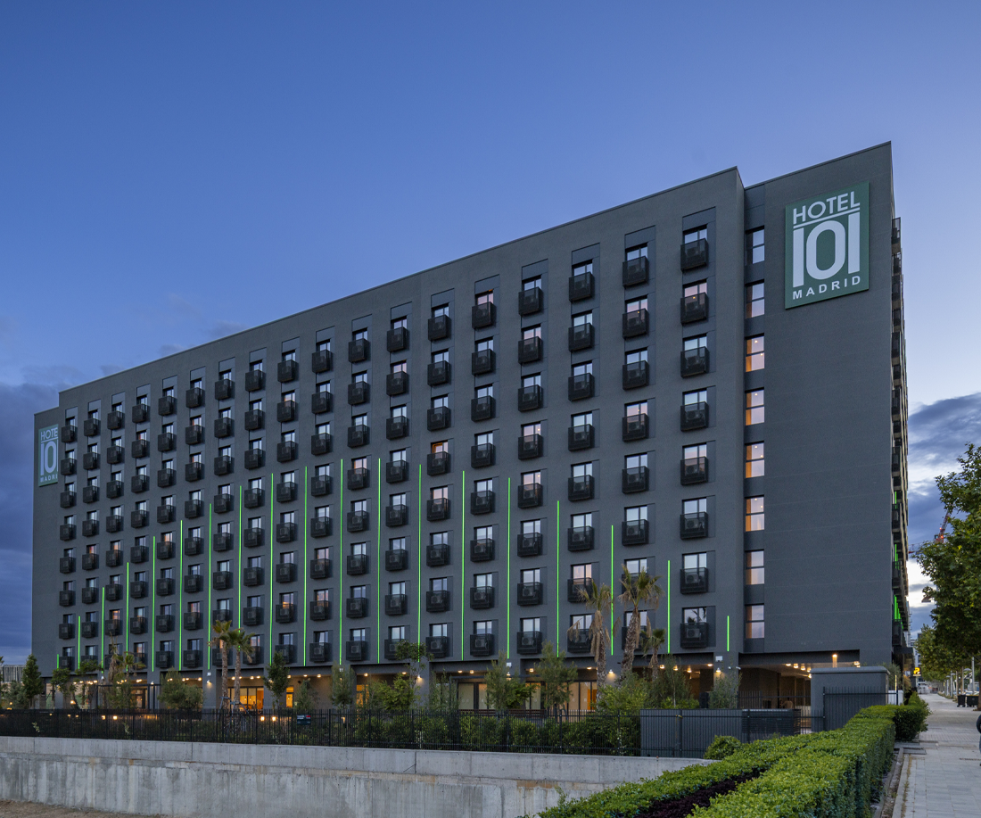 Hotel 101-2
