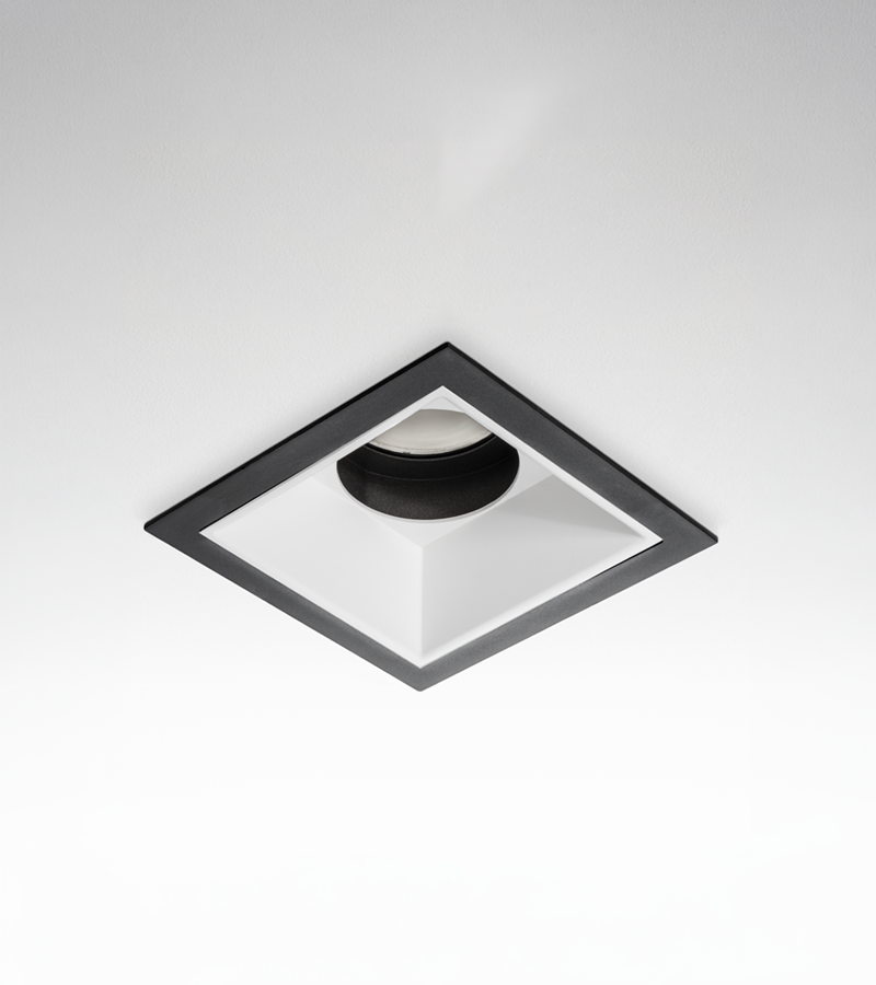 Múltiplo 24W aro recesado orientable cuadrado con reflector negro y blanco
