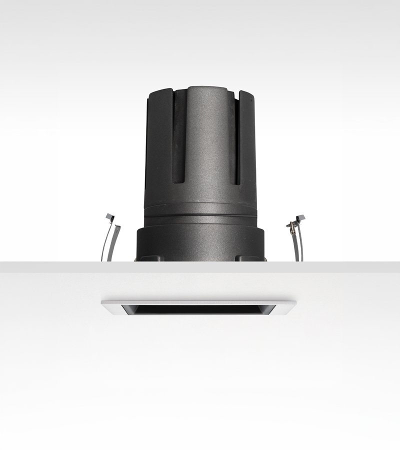 Múltiplo 24W aro recesado orientable cuadrado con reflector blanco y negro