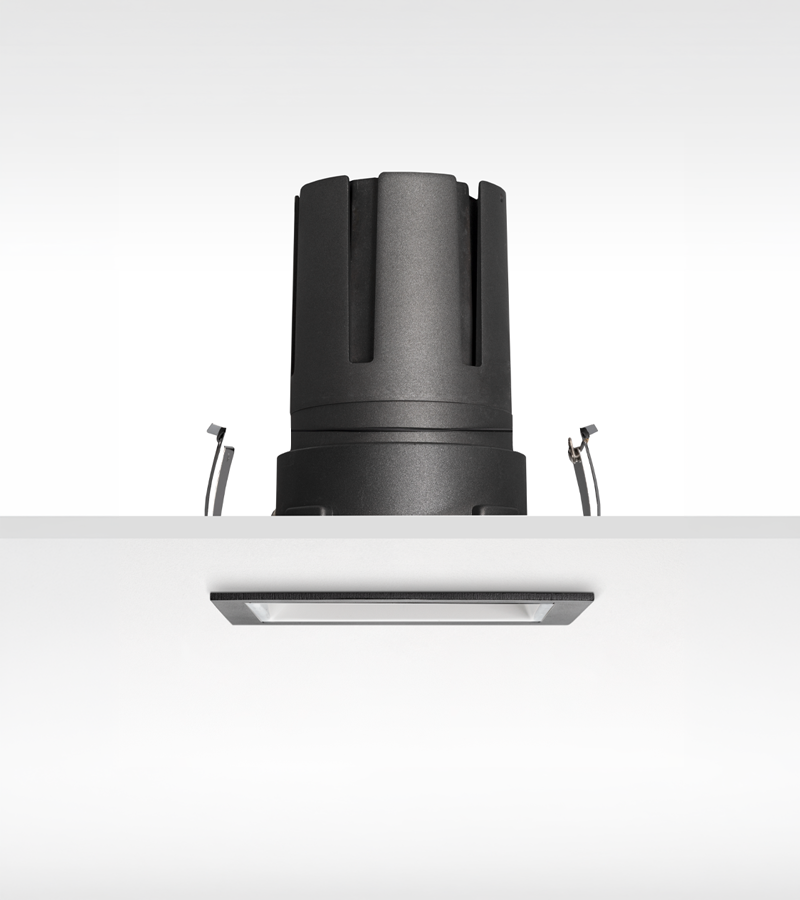 Múltiplo 24W aro recesado orientable cuadrado con reflector negro y blanco