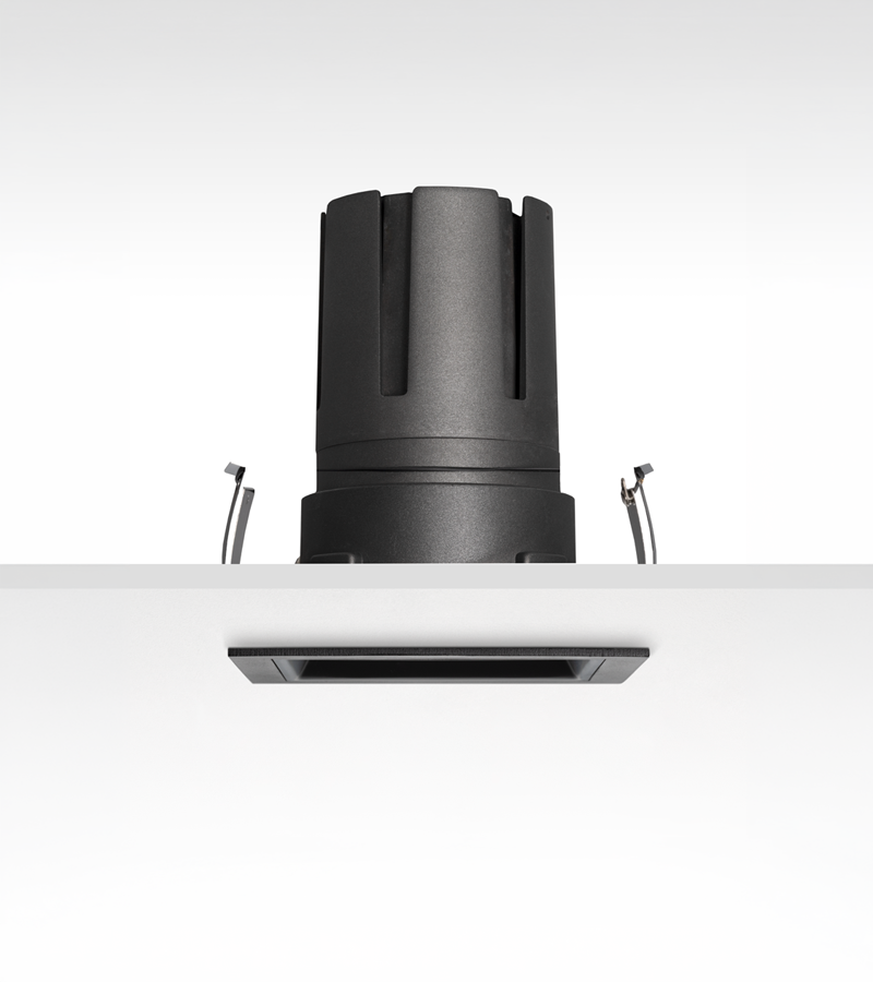 Múltiplo 24W aro recesado orientable cuadrado con reflector Negro